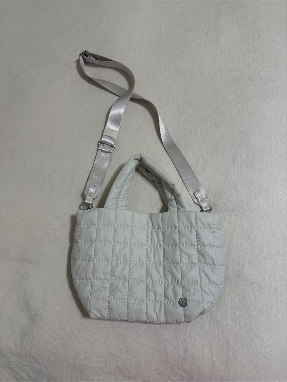 Lululemon White Quilted Tote Bag with Adjustable Strap 5L